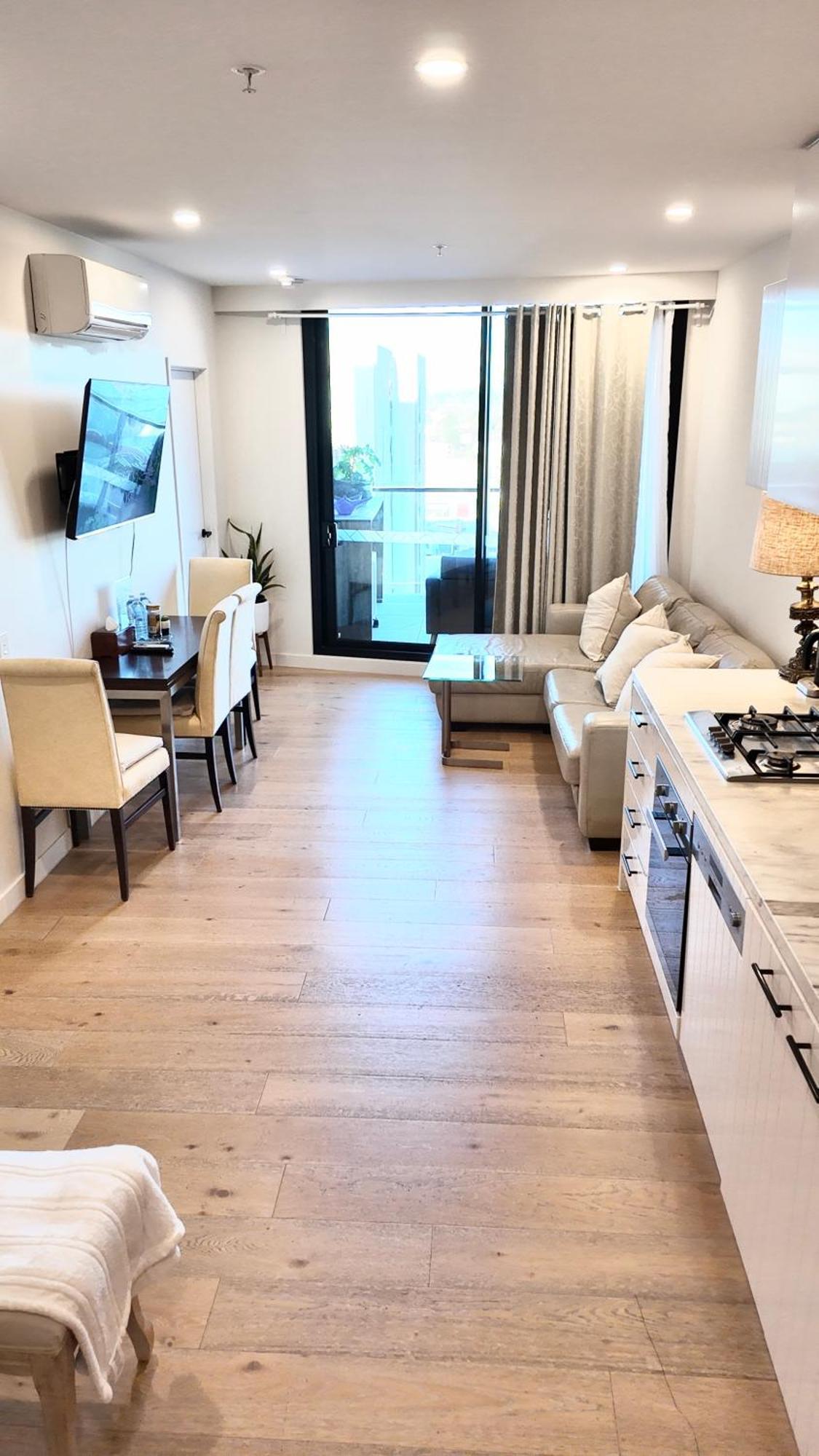 M-City Apartment - Executive Twin King Ensuites - Fully Equipped - Free Parking, Fast Wifi, Smart Tv, Netflix, Complementary Drinks & Amenities - M-City Shopping Centre Clayton 3168 المظهر الخارجي الصورة